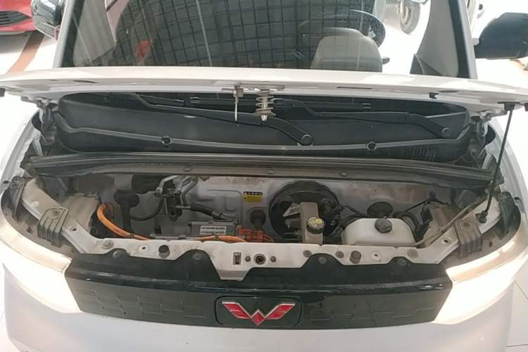 Used Wuling Hongguang MINIEV 2022 Zizai Version Lithium Iron Phosphate Engine Bay