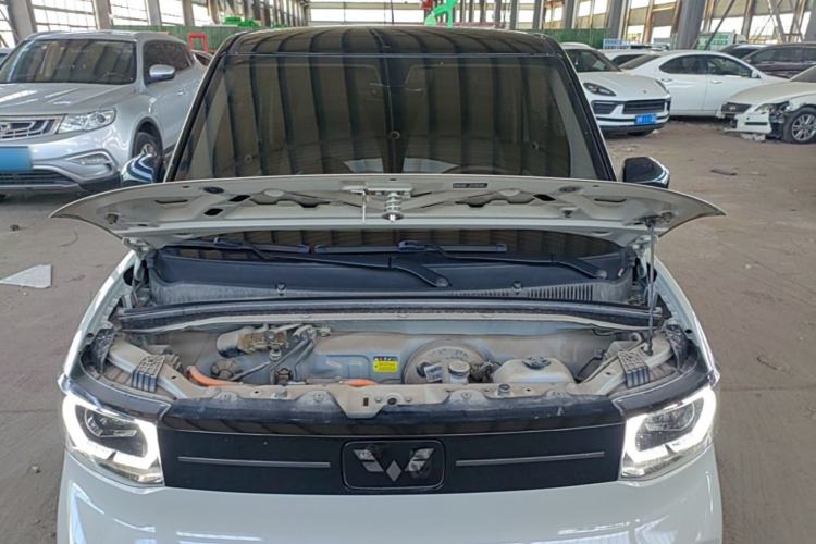 Used Wuling Hongguang MINIEV 2022 Macaron Fashion Edition Lithium-Nickel-Cobalt-Alpha-oxide Engine Bay