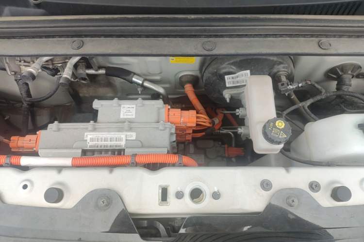 Used Wuling Hongguang MINIEV 2022 Macaron Premium Model – Lithium Iron Phosphate Engine Bay