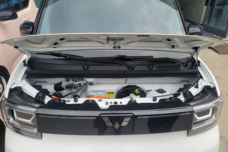 Used Wuling Hongguang MINIEV 2022 GAMEBOY 200km Gaming Edition with Lithium Iron Phosphate Engine Bay