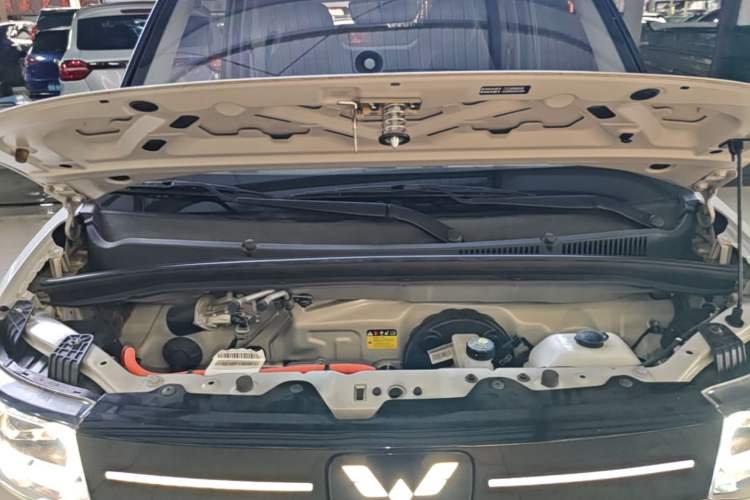Used Wuling Hongguang MINIEV 2022 Macaron Premium Model – Lithium Iron Phosphate Engine Bay