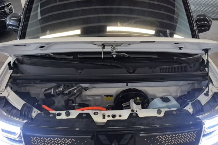 Used Wuling Hongguang MINIEV 2022 GAMEBOY 200km Gaming Edition with Lithium Iron Phosphate Engine Bay