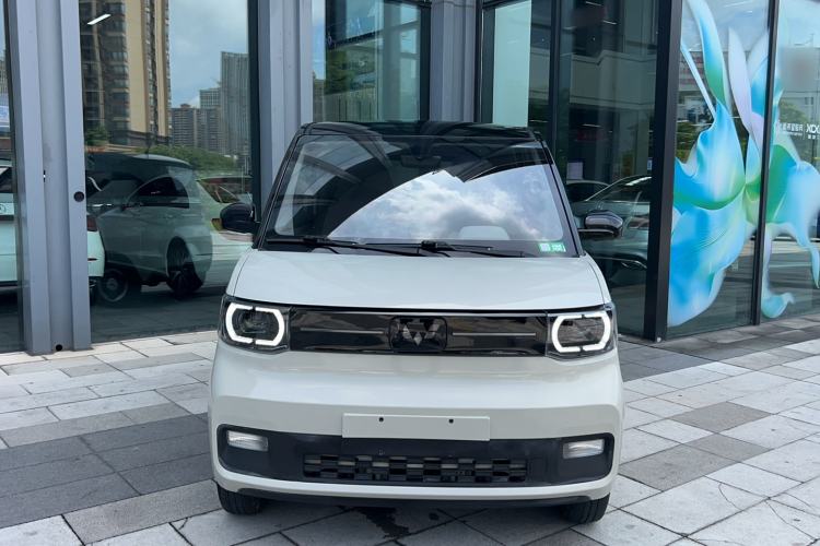Used Wuling Hongguang MINIEV 2022 Macaron Premium Model – Lithium Iron Phosphate Exterior 1