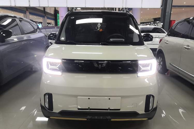 Used Wuling Hongguang MINIEV 2022 GAMEBOY 300km Enthusiast Model with Lithium Iron Phosphate Exterior 1