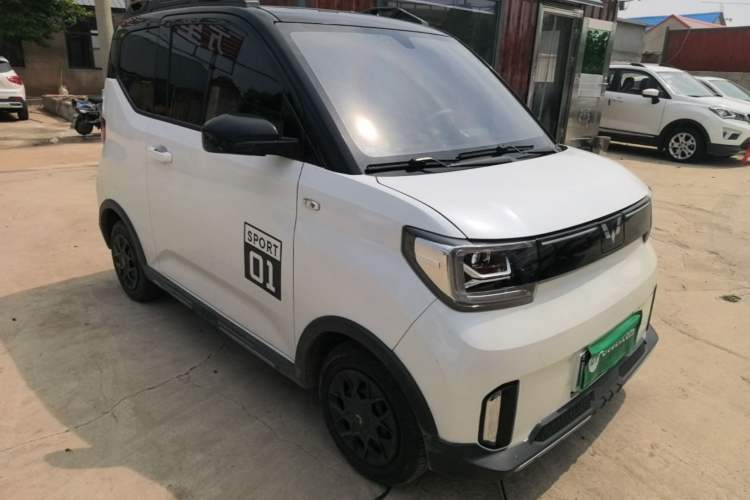 Used Wuling Hongguang MINIEV 2022 GAMEBOY 200km Gaming Edition with Lithium Iron Phosphate Exterior 1
