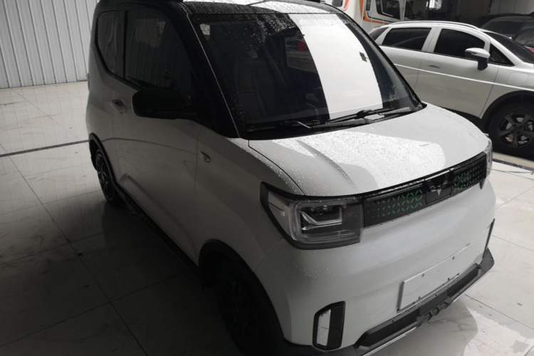 Used Wuling Hongguang MINIEV 2022 GAMEBOY 300km Enthusiast Model with Lithium Iron Phosphate Exterior 1