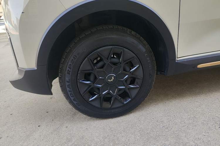 Used Wuling Hongguang MINIEV 2022 GAMEBOY 200km Gaming Edition with Lithium Iron Phosphate Exterior 2