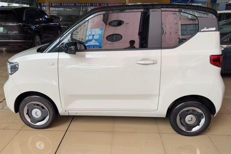 Used Wuling Hongguang MINIEV 2022 Macaron Premium Model – Lithium Iron Phosphate Exterior 2