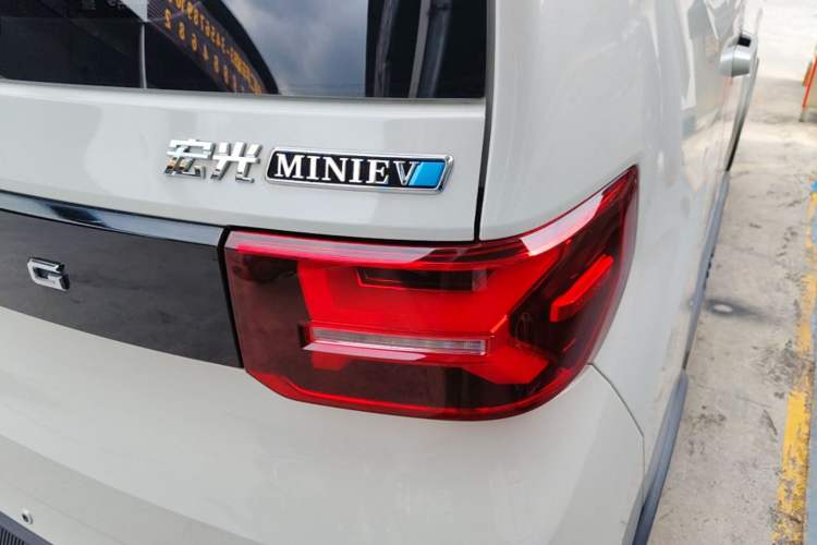 Used Wuling Hongguang MINIEV 2022 GAMEBOY 200km Gaming Edition with Lithium Iron Phosphate Exterior 3