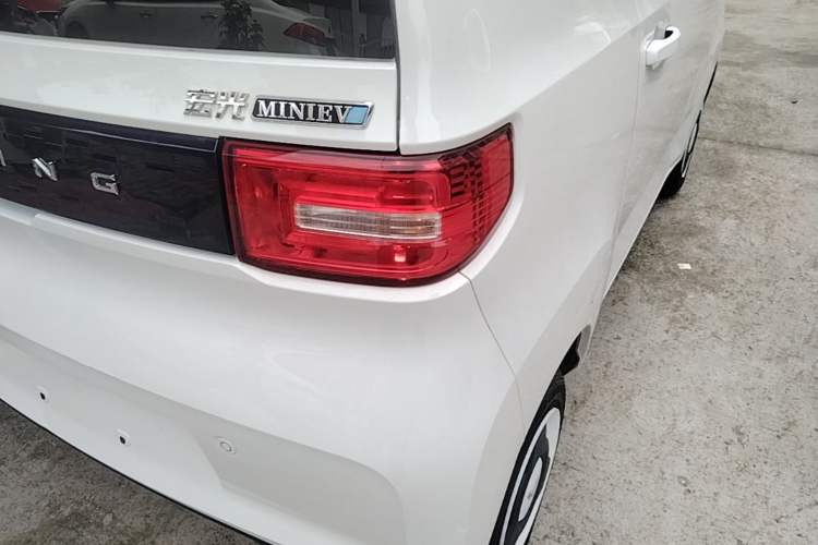 Used Wuling Hongguang MINIEV 2022 Zizai Version Lithium Iron Phosphate Exterior 3
