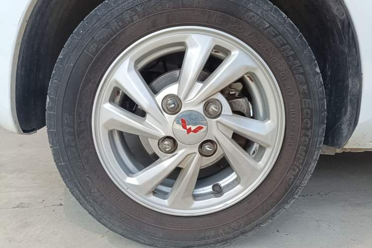 Used Wuling Hongguang MINIEV 2022 Zizai Version Lithium Iron Phosphate Exterior 4