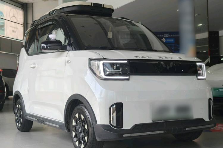 Used Wuling Hongguang MINIEV 2022 GAMEBOY 300km Enthusiast Model with Lithium Iron Phosphate Exterior 4