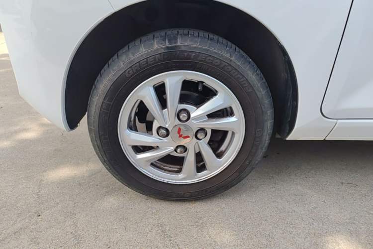 Used Wuling Hongguang MINIEV 2022 Zizai Version Lithium Iron Phosphate Exterior 4