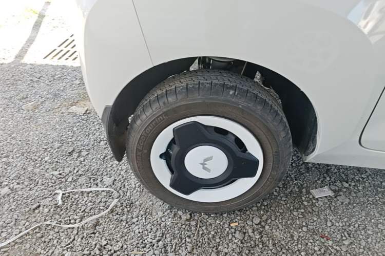 Used Wuling Hongguang MINIEV 2022 Macaron Fashion Edition Lithium-Nickel-Cobalt-Alpha-oxide Exterior 5