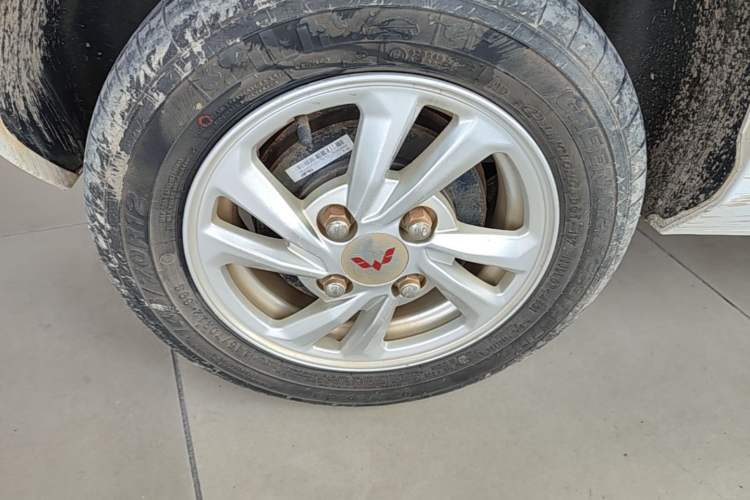 Used Wuling Hongguang MINIEV 2022 Easy Version Lithium Iron Phosphate Exterior 5