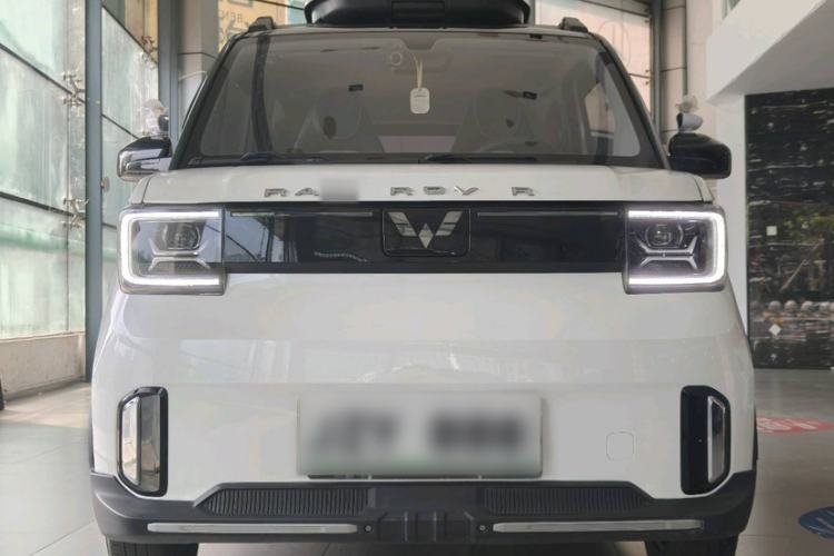 Used Wuling Hongguang MINIEV 2022 GAMEBOY 300km Enthusiast Model with Lithium Iron Phosphate Exterior 5