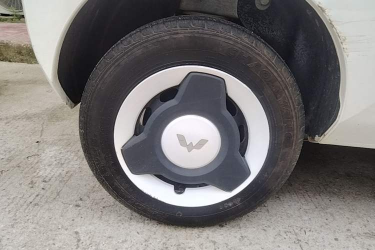 Used Wuling Hongguang MINIEV 2022 Zizai Version Lithium Iron Phosphate Exterior 5