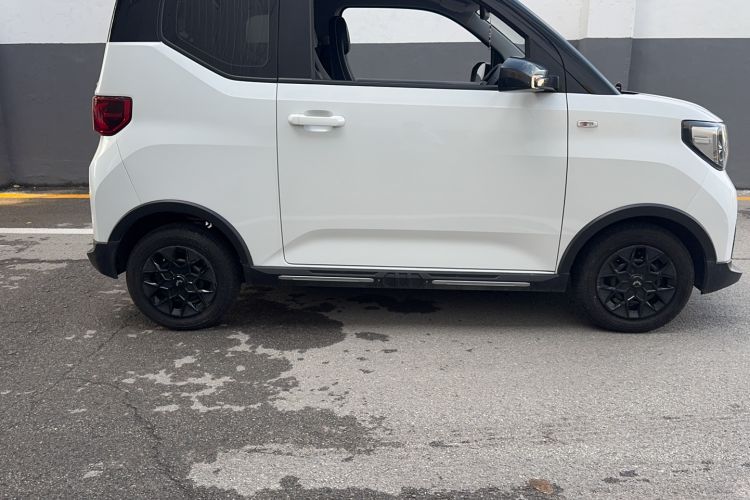 Used Wuling Hongguang MINIEV 2022 GAMEBOY 300km Enthusiast Model with Lithium Iron Phosphate Exterior 5
