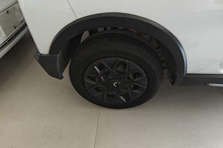 Used Wuling Hongguang MINIEV 2022 GAMEBOY 200km Gaming Edition with Lithium Iron Phosphate Exterior 5