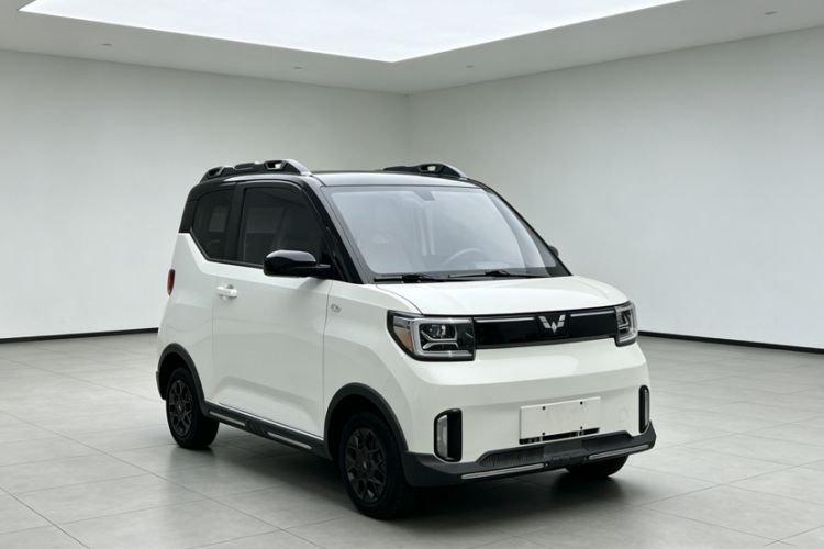 Used Wuling Hongguang MINIEV 2022 GAMEBOY 200km Gaming Edition with Lithium Iron Phosphate Exterior 5