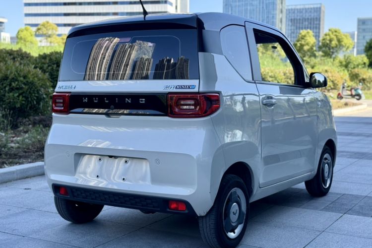 Used Wuling Hongguang MINIEV 2022 Macaron Premium Model – Lithium Iron Phosphate Exterior 6