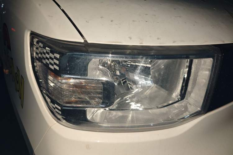 Used Wuling Hongguang MINIEV 2022 Zizai Version Lithium Iron Phosphate Exterior 6