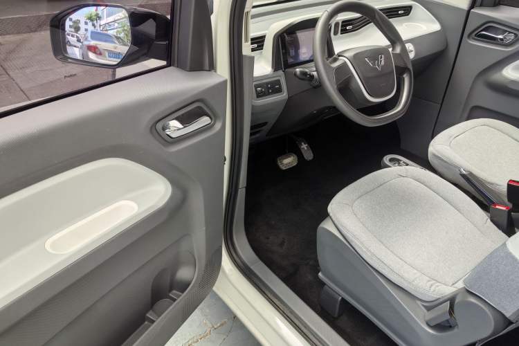Used Wuling Hongguang MINIEV 2022 Macaron Fashion Model Lithium Iron Phosphate Exterior 8