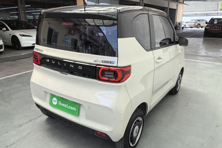 Used Wuling Hongguang MINIEV 2022 Macaron Fashion Model Lithium Iron Phosphate Exterior 9