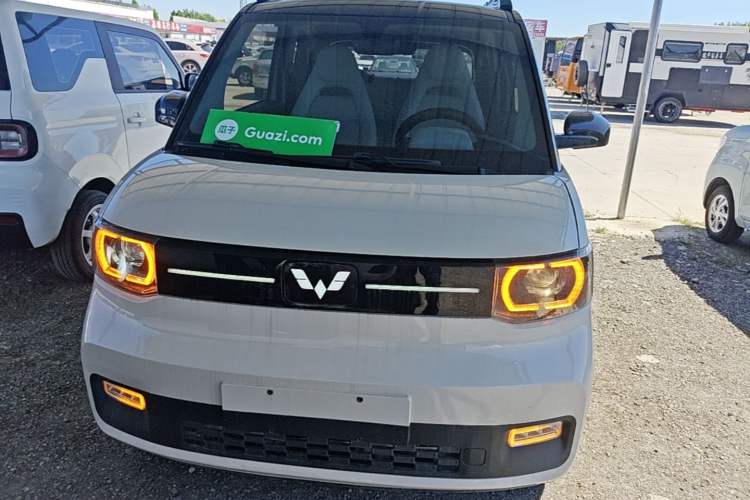 Used Wuling Hongguang MINIEV 2022 Macaron Fashion Edition Lithium-Nickel-Cobalt-Alpha-oxide Front