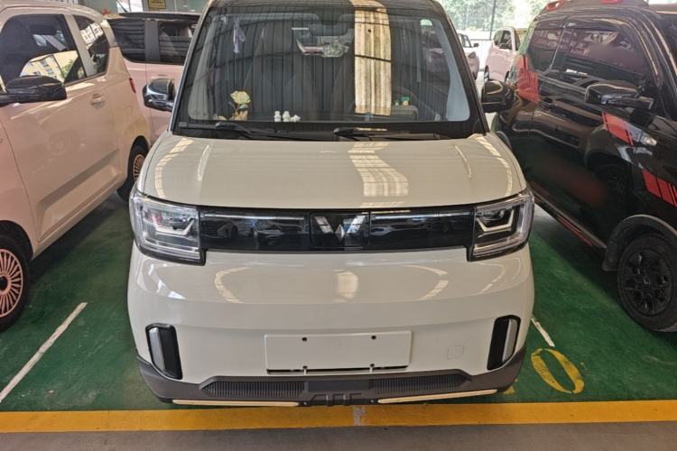 Used Wuling Hongguang MINIEV 2022 GAMEBOY 200km Gaming Edition with Lithium Iron Phosphate Front