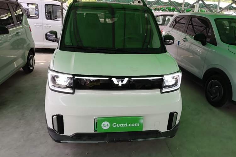 Used Wuling Hongguang MINIEV 2022 GAMEBOY 200km Gaming Edition with Lithium Iron Phosphate Front