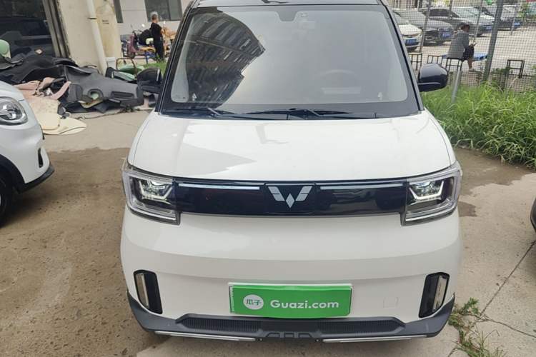 Used Wuling Hongguang MINIEV 2022 GAMEBOY 200km Gaming Edition with Lithium Iron Phosphate Front