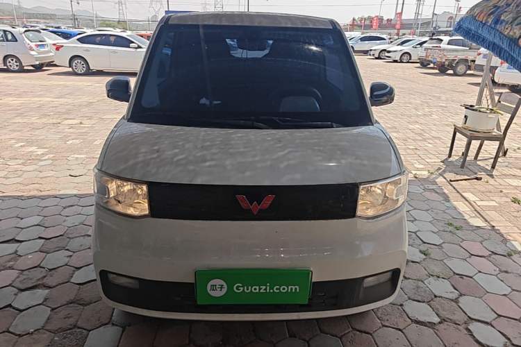 Used Wuling Hongguang MINIEV 2022 Easy Version Lithium Iron Phosphate Front