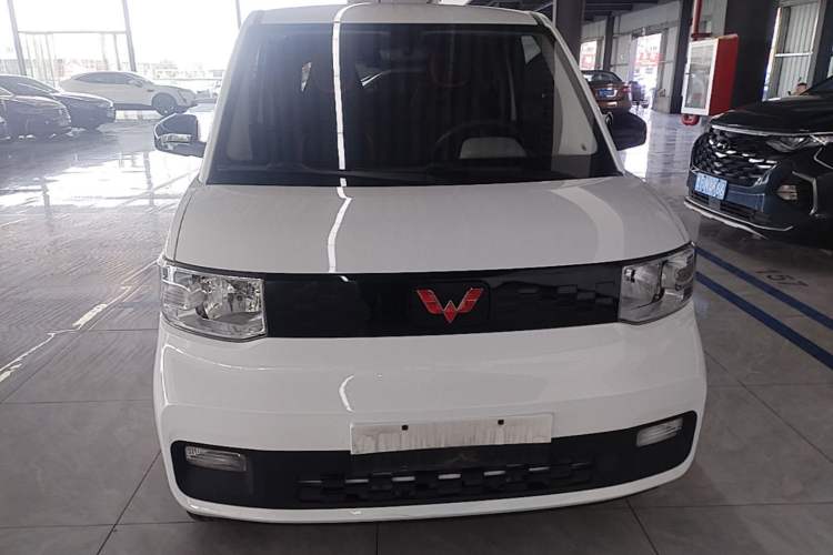 Used Wuling Hongguang MINIEV 2022 Easy Version Lithium Iron Phosphate Front