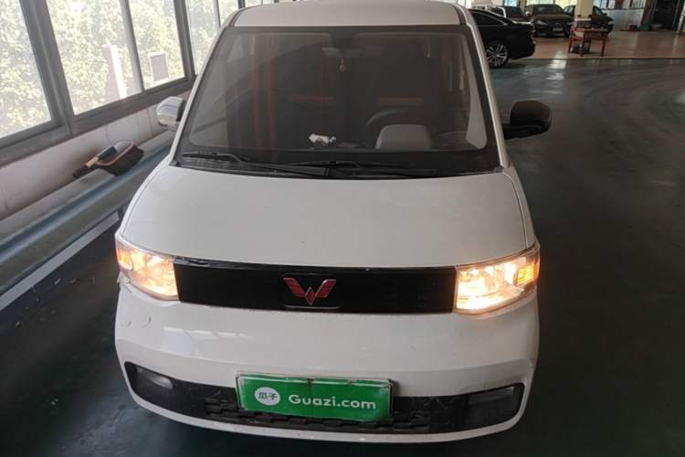 Used Wuling Hongguang MINIEV 2022 Easy Version Lithium Iron Phosphate Front