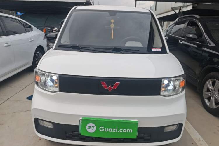Used Wuling Hongguang MINIEV 2022 Easy Version Lithium Iron Phosphate Front