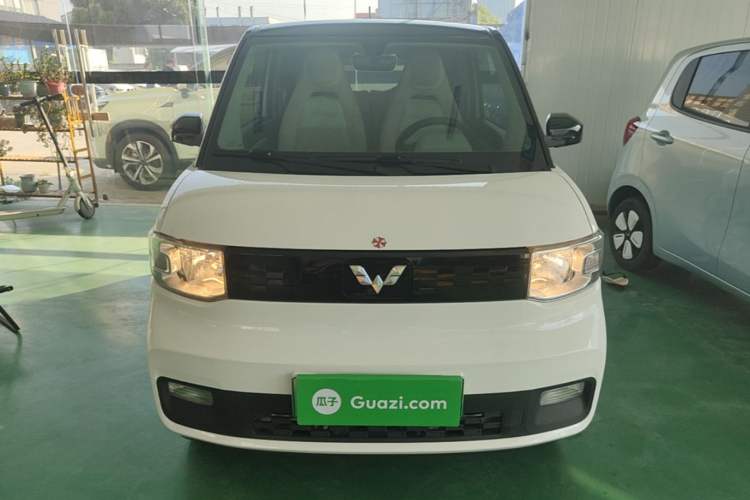 Used Wuling Hongguang MINIEV 2022 Easy Version Lithium Iron Phosphate Front
