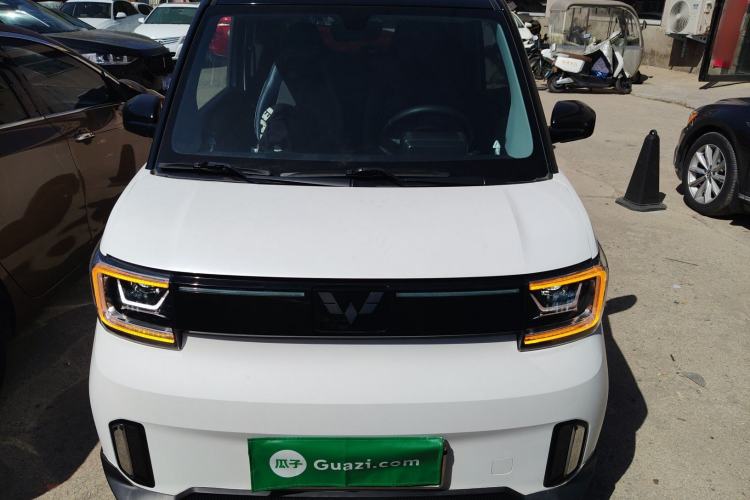 Used Wuling Hongguang MINIEV 2022 GAMEBOY 300km Enthusiast Model with Lithium Iron Phosphate Front