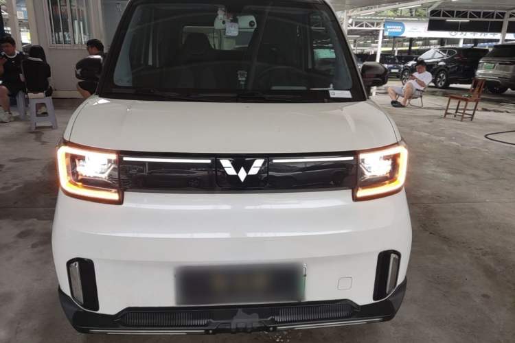 Used Wuling Hongguang MINIEV 2022 GAMEBOY 200km Gaming Edition with Lithium Iron Phosphate Front
