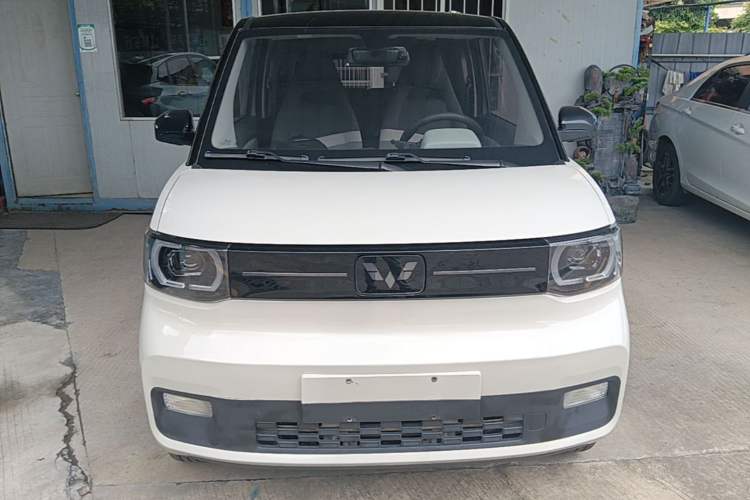 Used Wuling Hongguang MINIEV 2022 Macaron Premium Model – Lithium Iron Phosphate Front