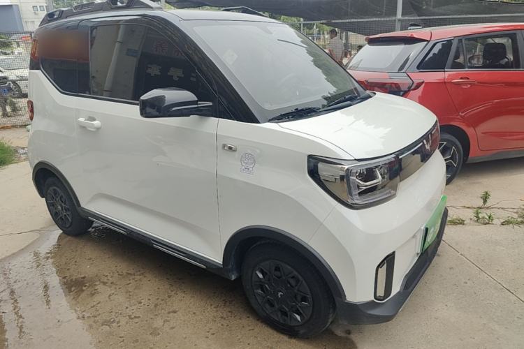 Used Wuling Hongguang MINIEV 2022 GAMEBOY 200km Gaming Edition with Lithium Iron Phosphate Front Right 45 Deg