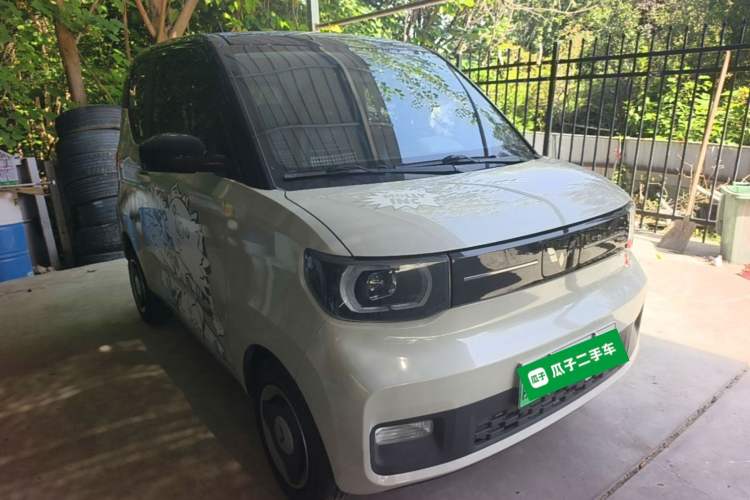 Used Wuling Hongguang MINIEV 2022 Macaron Premium Model – Lithium Iron Phosphate Front Right 45 Deg