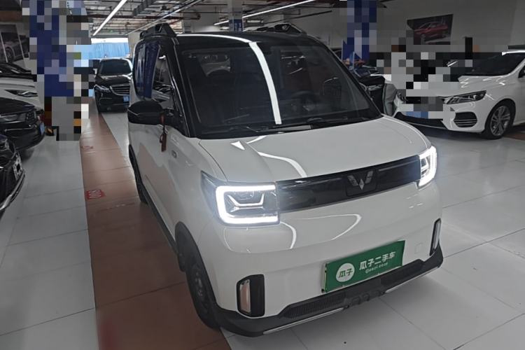 Used Wuling Hongguang MINIEV 2022 GAMEBOY 300km Enthusiast Model with Lithium Iron Phosphate Front Right 45 Deg