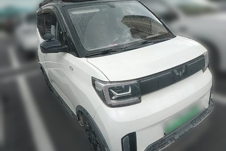 Used Wuling Hongguang MINIEV 2022 GAMEBOY 200km Gaming Edition with Lithium Iron Phosphate Front Right 45 Deg