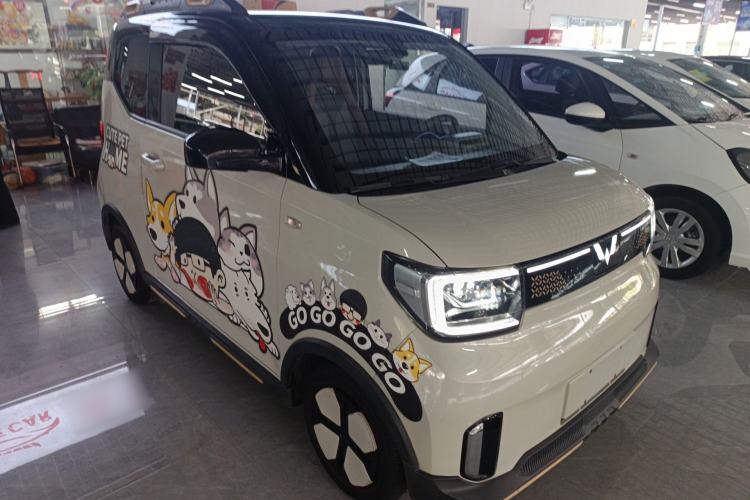 Used Wuling Hongguang MINIEV 2022 GAMEBOY 300km Enthusiast Model with Lithium Iron Phosphate Front Right 45 Deg