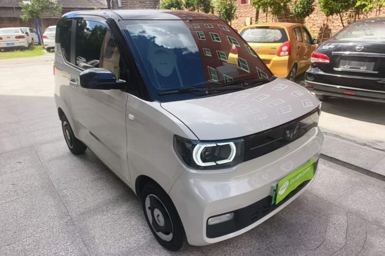 Used Wuling Hongguang MINIEV 2022 Macaron Premium Model – Lithium Iron Phosphate Front Right 45 Deg