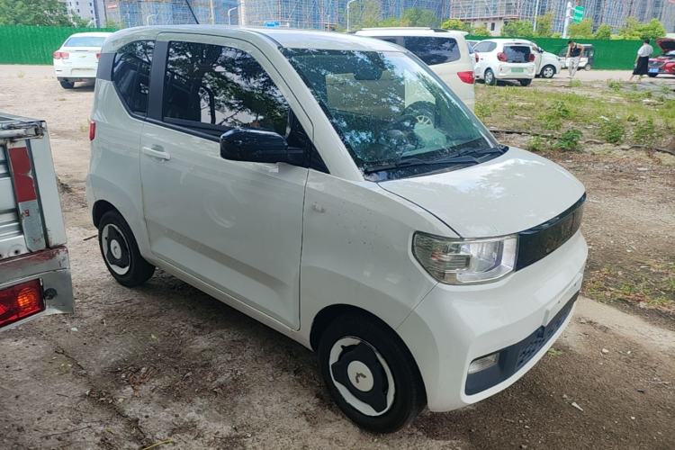 Used Wuling Hongguang MINIEV 2022 Zizai Version Lithium Iron Phosphate Front Right 45 Deg