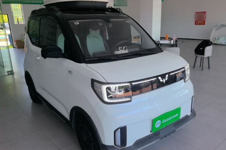 Used Wuling Hongguang MINIEV 2022 GAMEBOY 200km Gaming Edition with Lithium Iron Phosphate Front Right 45 Deg