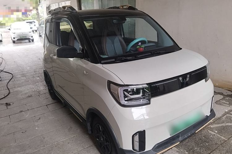Used Wuling Hongguang MINIEV 2022 GAMEBOY 200km Gaming Edition with Lithium Iron Phosphate Front Right 45 Deg