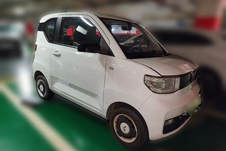 Used Wuling Hongguang MINIEV 2022 Easy Version Lithium Iron Phosphate Front Right 45 Deg